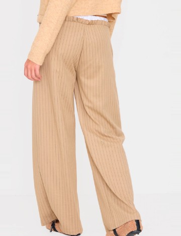 Pantaloni PRETTYLITTLETHING, bej