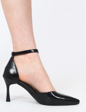 Pantofi SHEIN, negru Negru