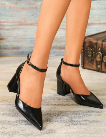 Pantofi SHEIN, negru