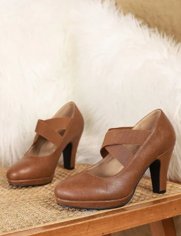 Pantofi SHEIN, maro