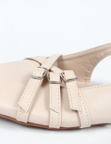 Pantofi SHEIN, crem