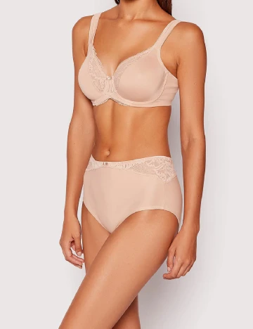 Chilot Triumph, crem