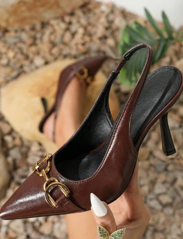 Pantofi SHEIN, maro Maro