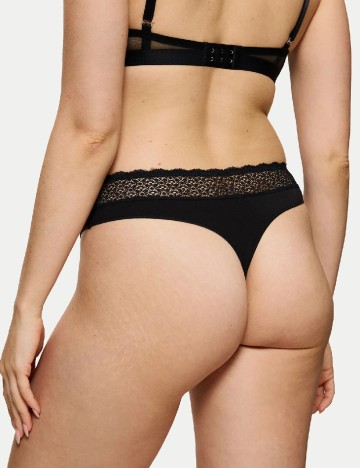 Chilot Triumph, negru