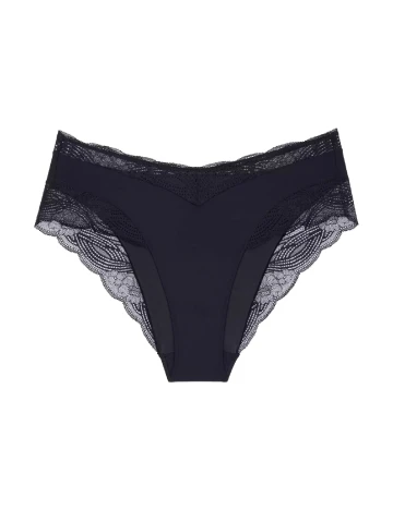 Chilot Triumph, negru