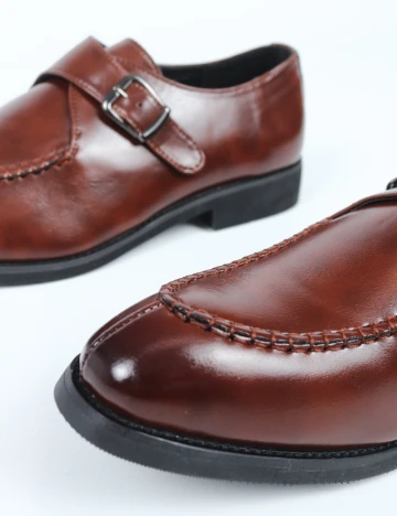 Pantofi SHEIN, maro Maro