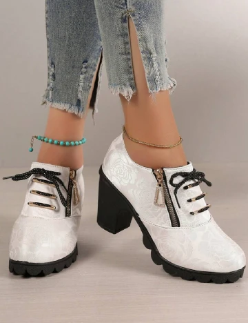 Pantofi SHEIN, alb