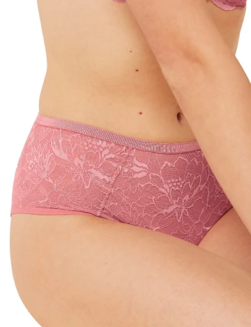 Chilot Triumph, roz Roz