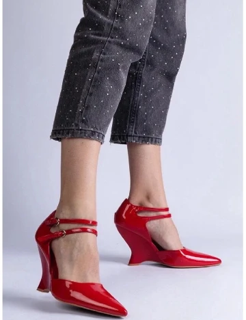 Pantofi SHEIN, rosu