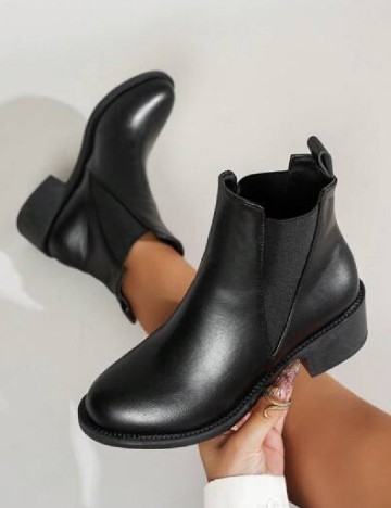 
						Ghete SHEIN, negru