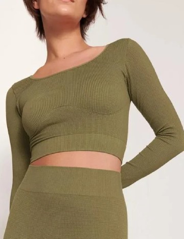 
						Top Triumph, verde