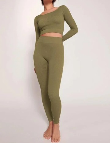 Top Triumph, verde