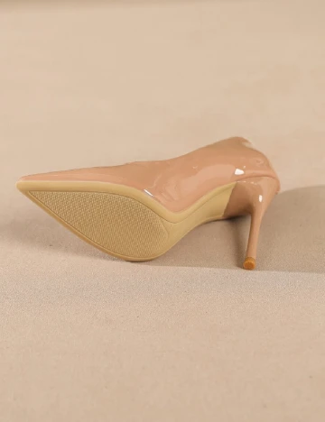 Pantofi SHEIN, maro