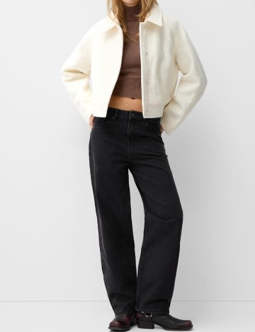
						Blugi Bershka, negru