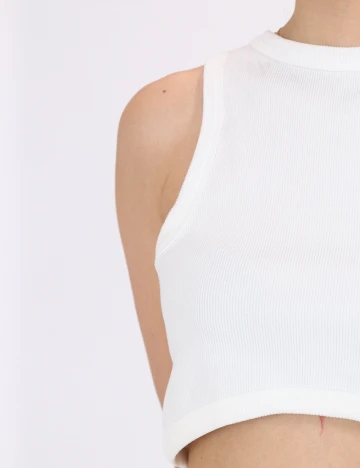 Top Stradivarius, alb
