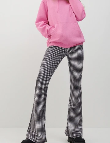 Pantaloni Reserved, alb/negru Negru