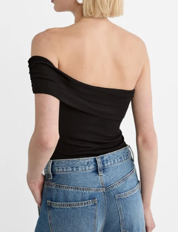 Body Stradivarius, negru