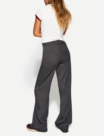 Pantaloni Bershka, gri