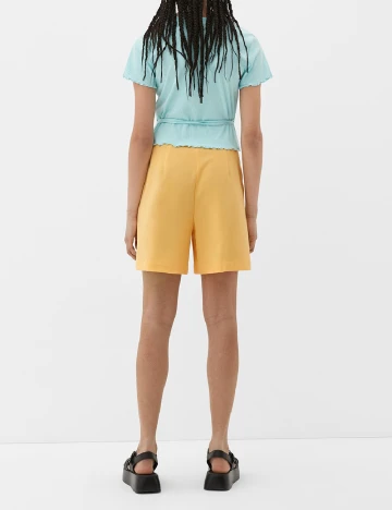 Pantaloni scurti Q/S, galben