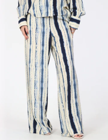 Pantaloni Vero Moda, crem/albastru Crem