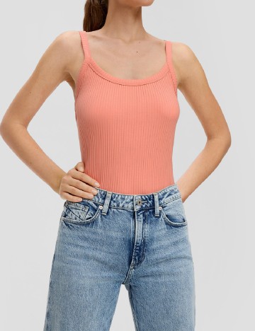 
						Maiou Q/S, piersica