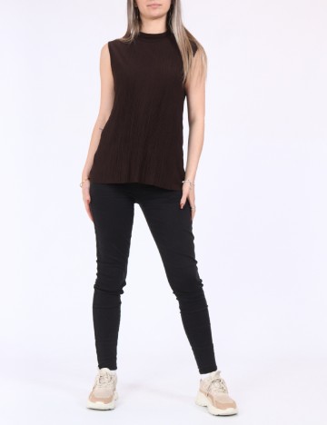 
						Maiou Vero Moda, maro inchis
