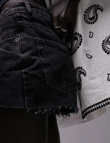 Pantaloni scurti Top Shop, negru
