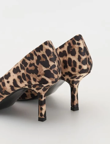 Pantofi Reserved, animal print