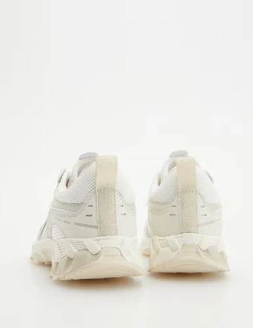 Adidasi Reserved, crem