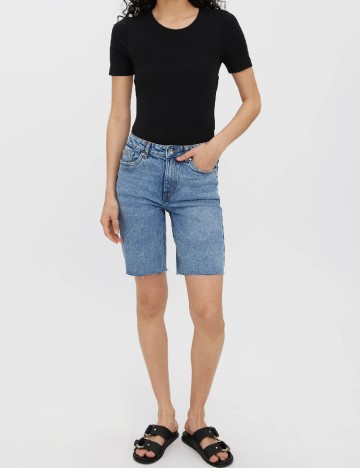 
						Pantaloni scurti Vero Moda, albastru