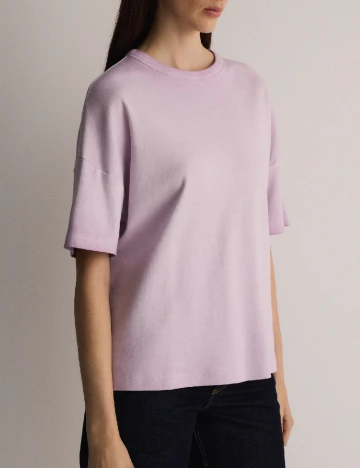 Tricou Reserved, mov