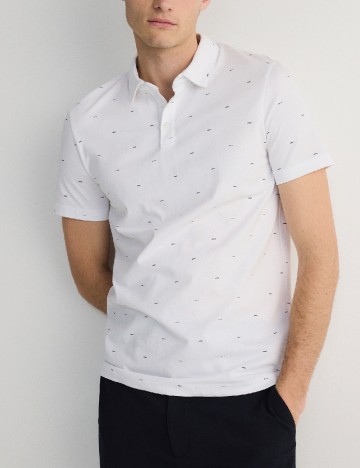 
						Tricou Reserved, alb