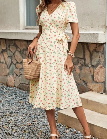 Rochie medie SHEIN, galben Galben