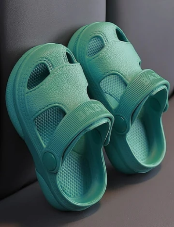 Slapi Shein Kids, verde Verde