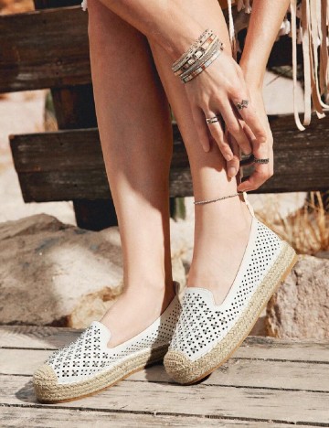 
						Espadrile SHEIN, alb