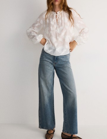
						Bluza Reserved, alb