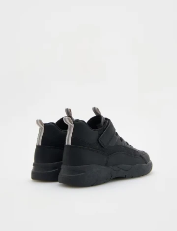 Adidasi Reserved, negru