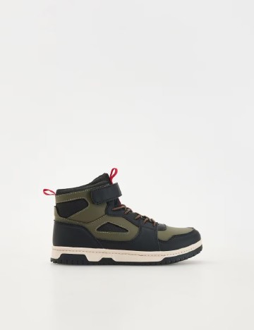 Adidasi Reserved, negru/verde