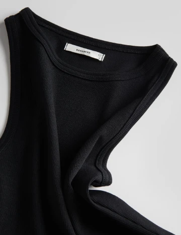 Top Reserved, negru