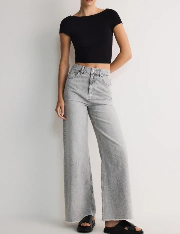 Top Reserved, negru