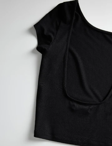 Top Reserved, negru