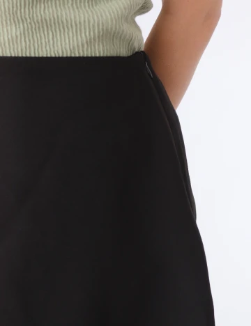 Fusta Pieces, negru