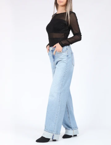 Body Only, negru