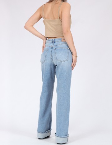 Top Pieces, crem