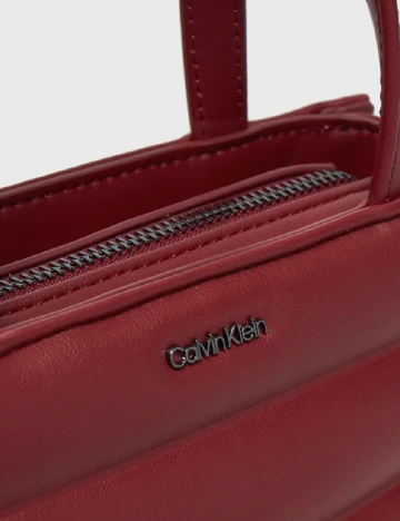 Geanta Calvin Klein, visiniu