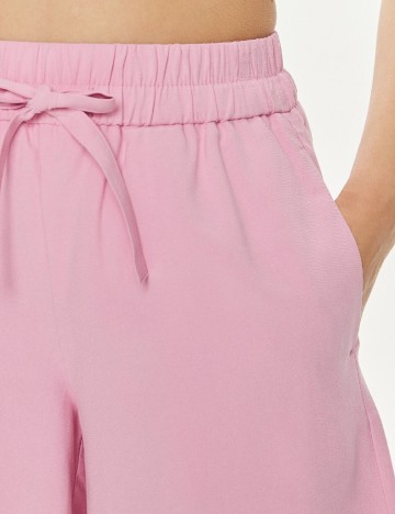 Pantaloni scurti Vero Moda, roz