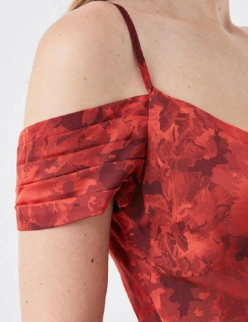 Rochie medie Coast, rosu Rosu