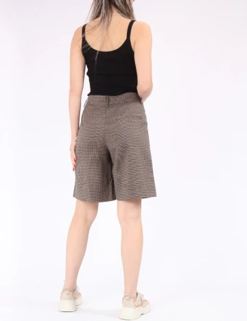 Pantaloni scurti Only, maro Maro