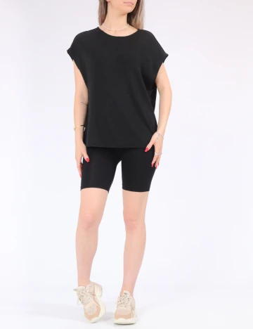 Tricou Only, negru