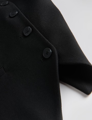 Vesta Reserved, negru